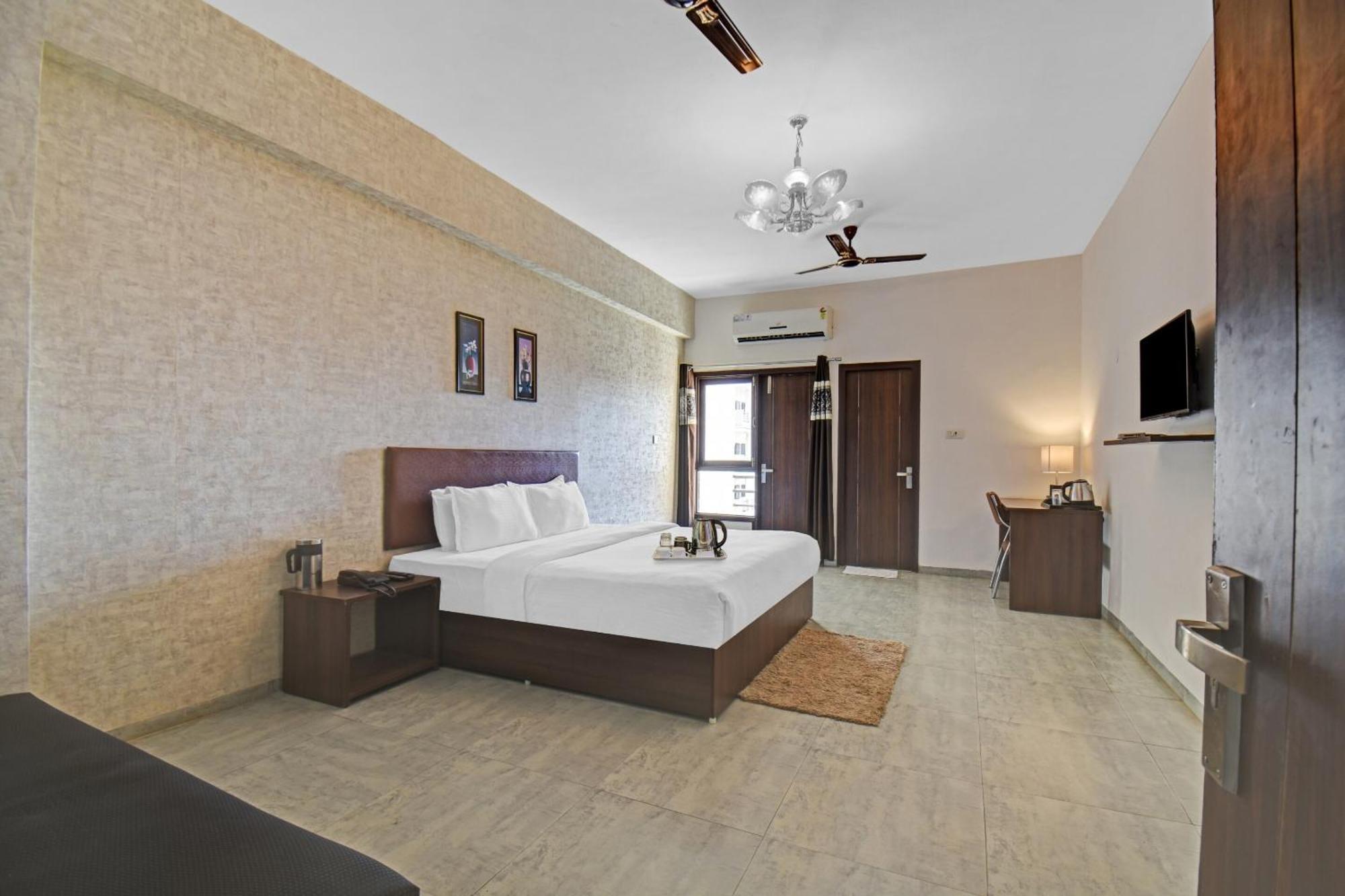 Townhouse Classio Suites Shirdi Eksteriør bilde