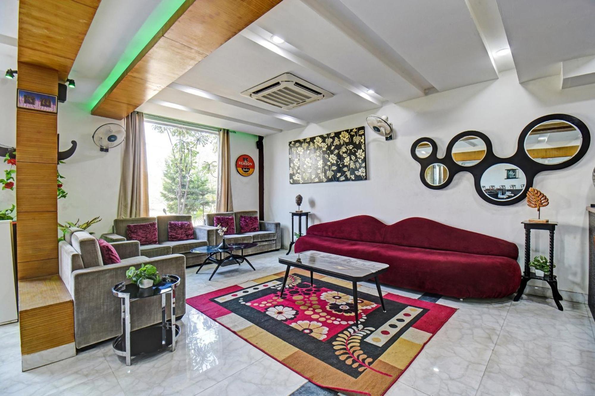 Townhouse Classio Suites Shirdi Eksteriør bilde