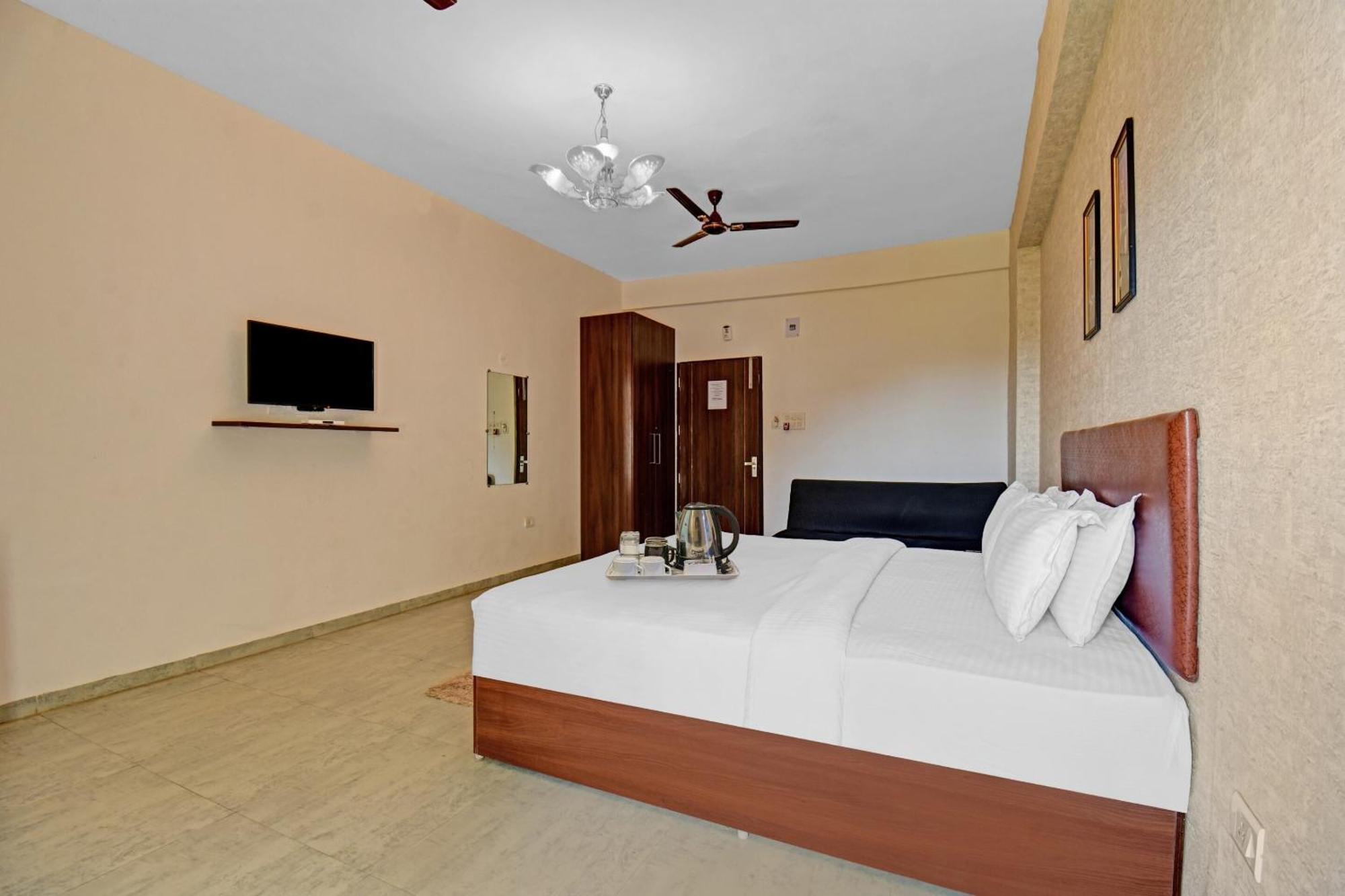 Townhouse Classio Suites Shirdi Eksteriør bilde