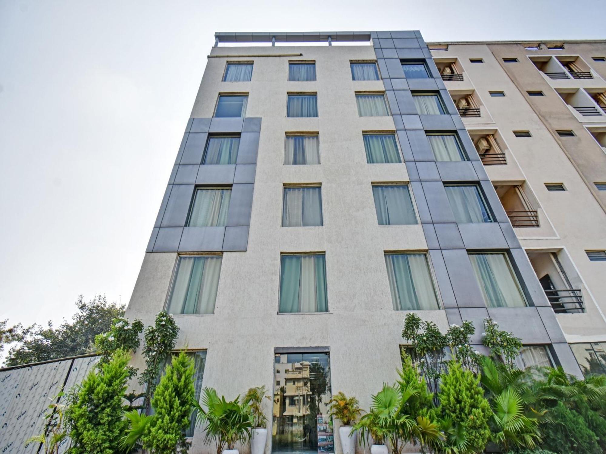 Townhouse Classio Suites Shirdi Eksteriør bilde