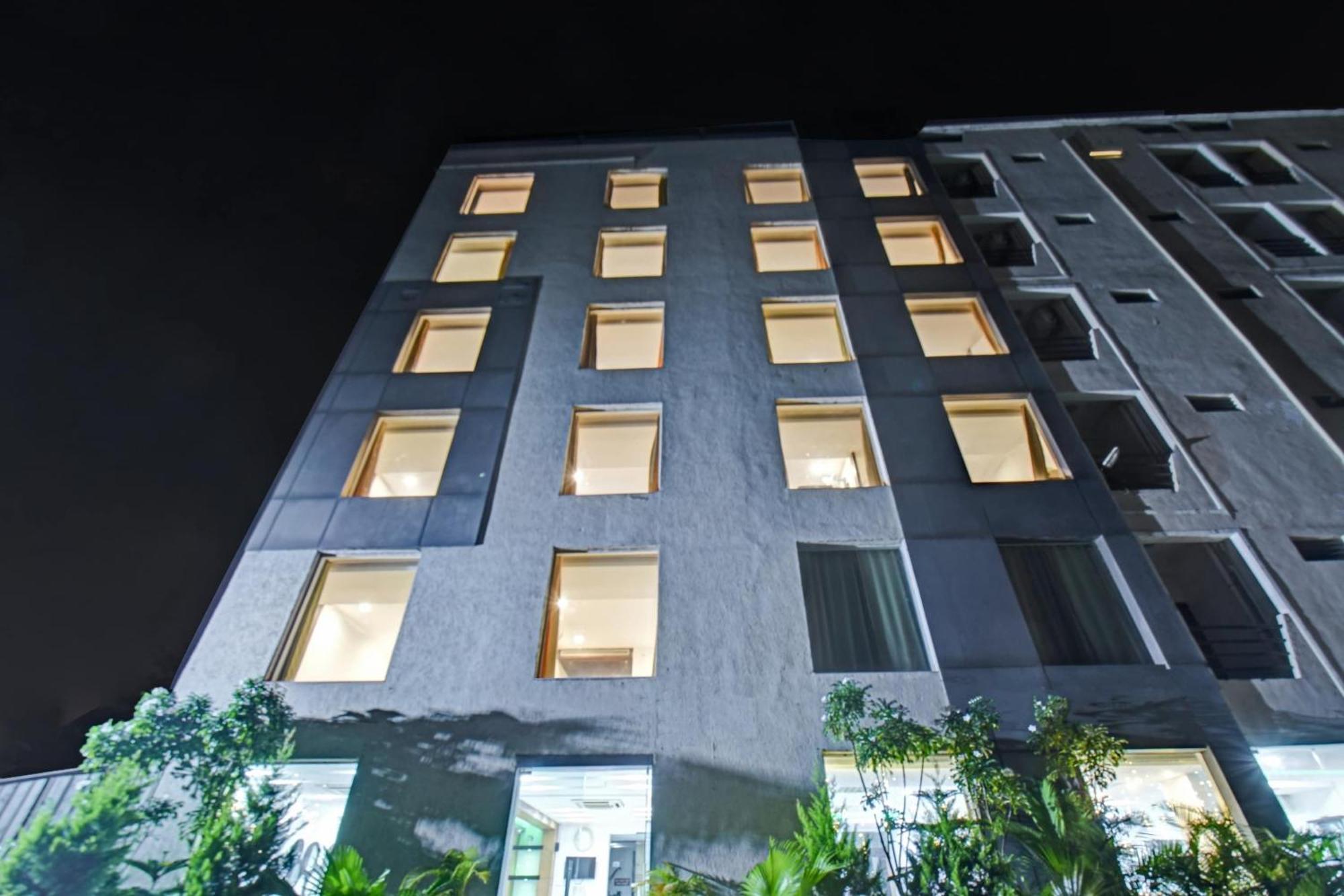 Townhouse Classio Suites Shirdi Eksteriør bilde